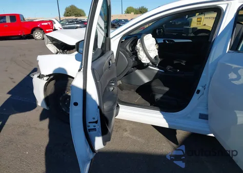 2019 Nissan Sentra S из США, поврежденный, VIN 3N1AB7AP4KY388980